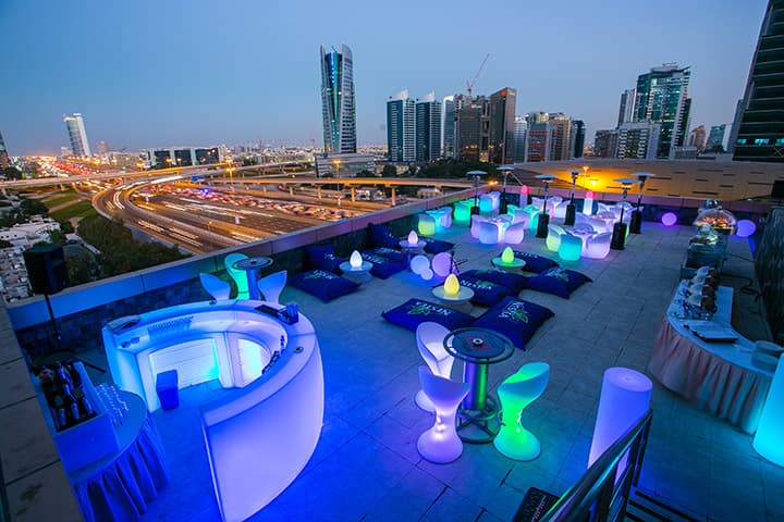 Two Seasons Hotel & Apartments