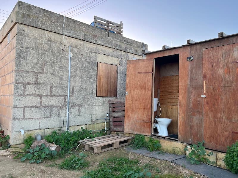 Kampeġġ Tas-Sultan (Campsite)