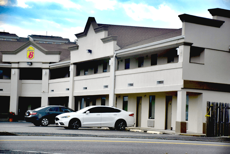 Super 8 by Wyndham Rahway/Newark